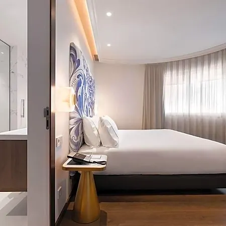 Eurostars Universal Hotel 5*