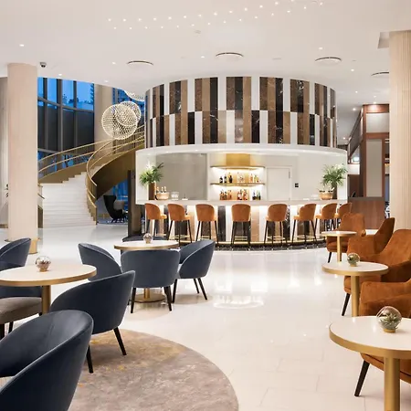 Eurostars Universal Hotel 5*