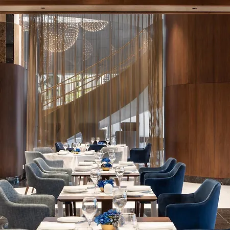 Hotel Eurostars Universal 5*